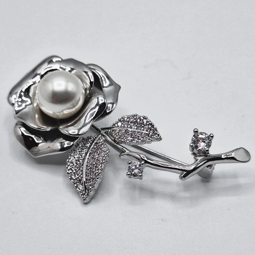 Vintage Silver Tone Large Pearl Clear Glass Crystal Flower Brooch Pin Rhinestone - Picture 4 of 8